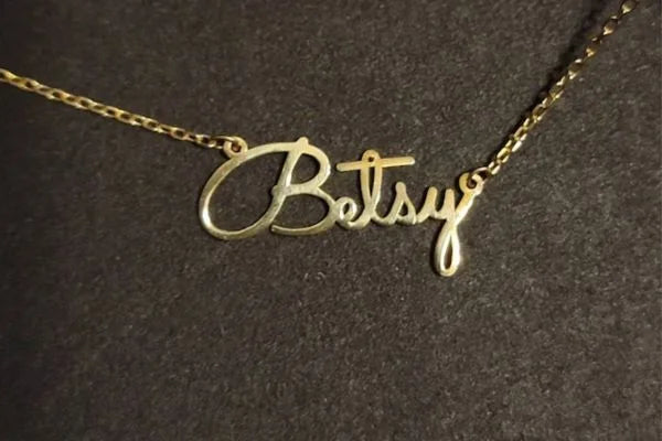 10 Tips to Choose the Perfect Personalized Necklace 20 10 Tips to Choose the Perfect Personalized Necklace